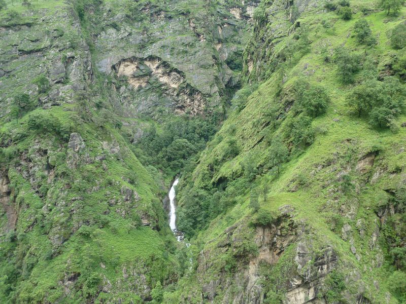 Waterfall, trek Around  Annapurnas, Nepal